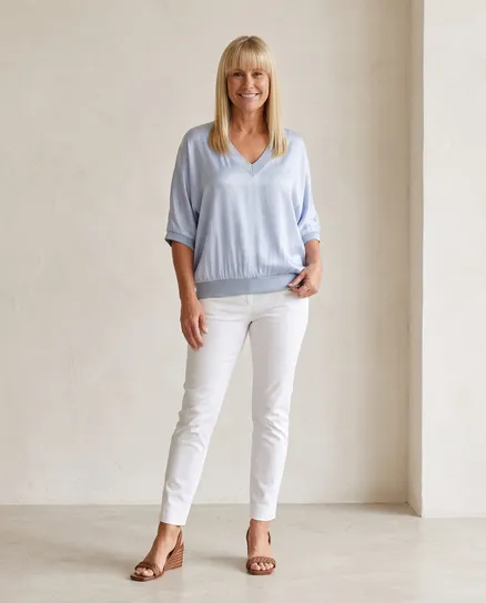 Blusenshirt Satin in hellblau von Made in Italy