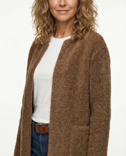 Boucl� Strickh�lle in camel von Made in Italy