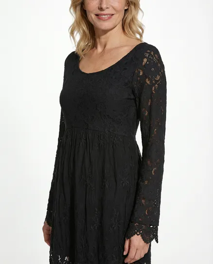 Empire Spitzenkleid in schwarz von Diana