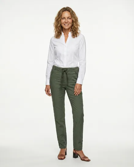 Hose Crash Optik in oliv von Moda Italia
