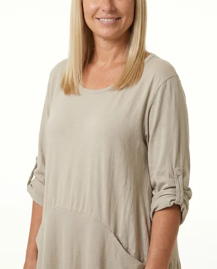 Kleid Ballonschnitt in beige von Spaziodonna