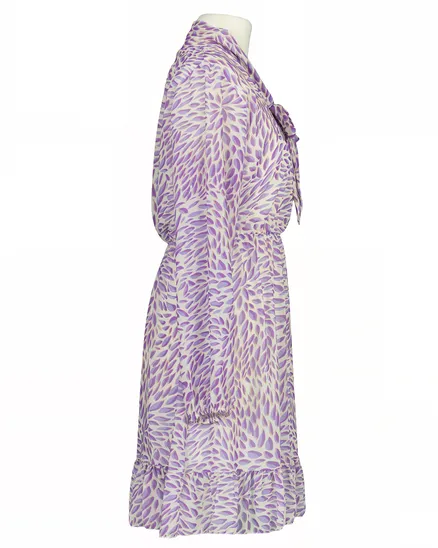 Kleid Chiffon mit Print in lila von New Collection