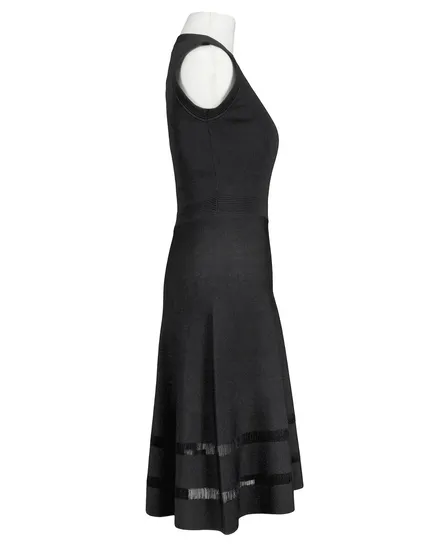 Kleid Jerseystrick in schwarz von vinceotto