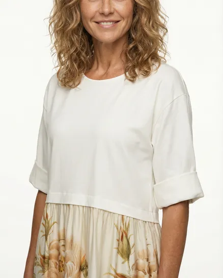 Kleid mit Blumen in ecru von Made in Italy