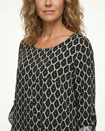 Kleid mit Blumen in schwarz von Made in Italy