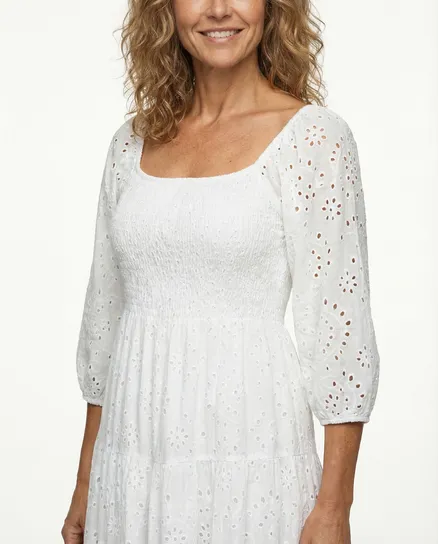 Kleid mit Lochspitze in wei� von H. Trend
