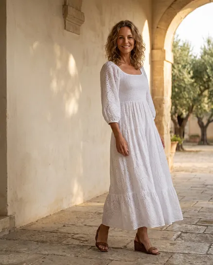 Kleid mit Lochspitze in wei� von H. Trend