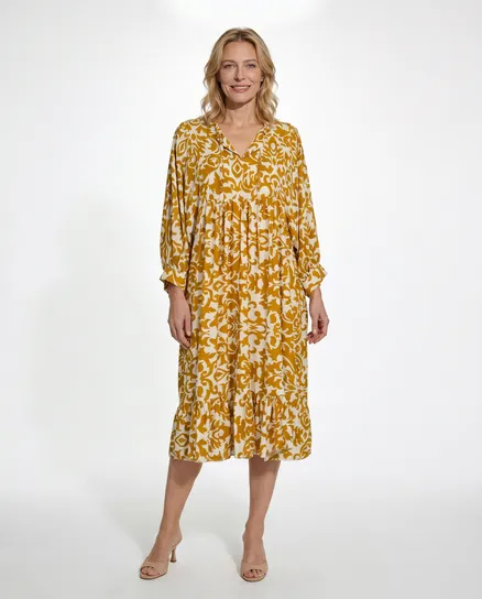Kleid mit Muster in camel von H. Trend