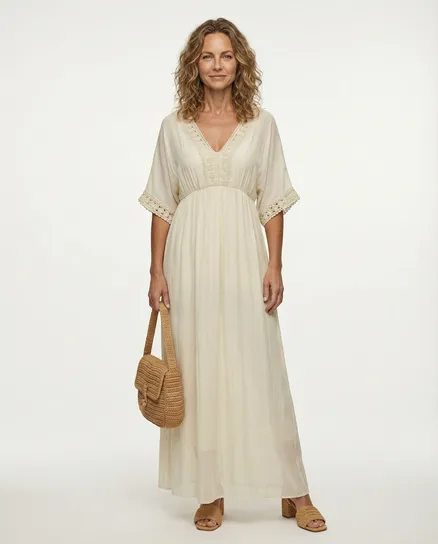 Kleid mit Seide in beige von H. Trend