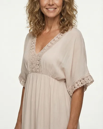 Kleid mit Seide in rosa von H. Trend