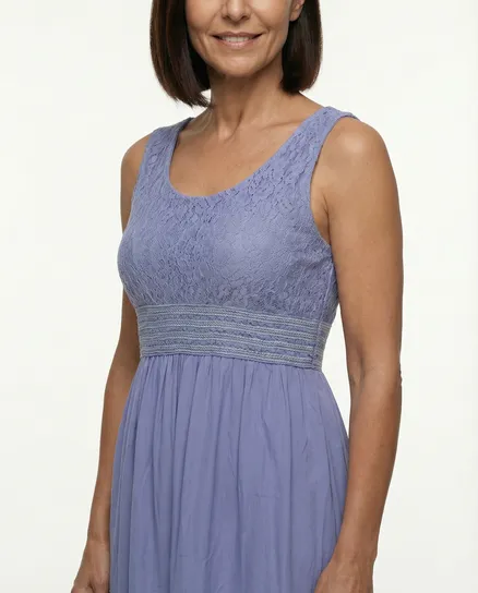 Kleid mit Spitze in blau von Link Fashion