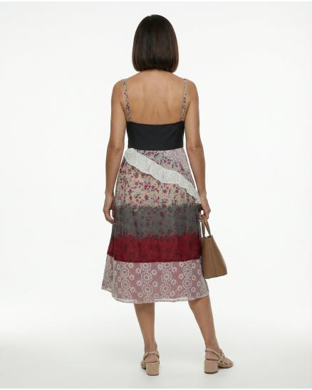 Kleid mit Spitze in bunt von Lulu H