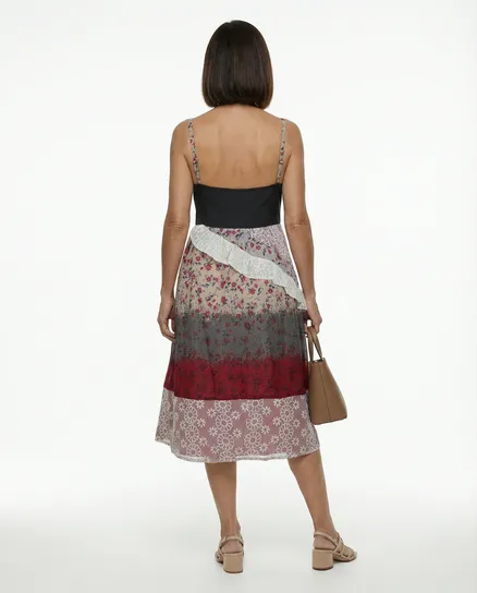 Kleid mit Spitze in bunt von Lulu H