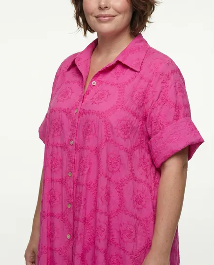 Kleid mit Stickerei in pink von H. Trend