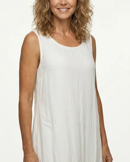 Kleid mit Stickerei in wei� von Spaziodonna