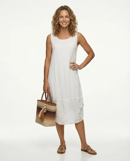 Kleid mit Stickerei in wei� von Spaziodonna