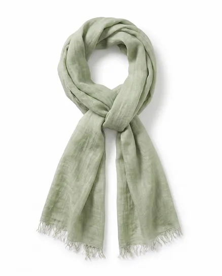 Knitterschal mit Fransen in hellgr�n von fashion made in italy
