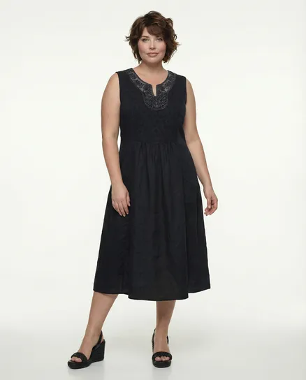 Leinenkleid Kordelstickerei in schwarz von Diana