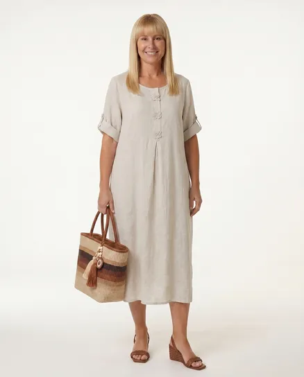 Leinenkleid mit Blumenbesatz in beige von Puro Lino