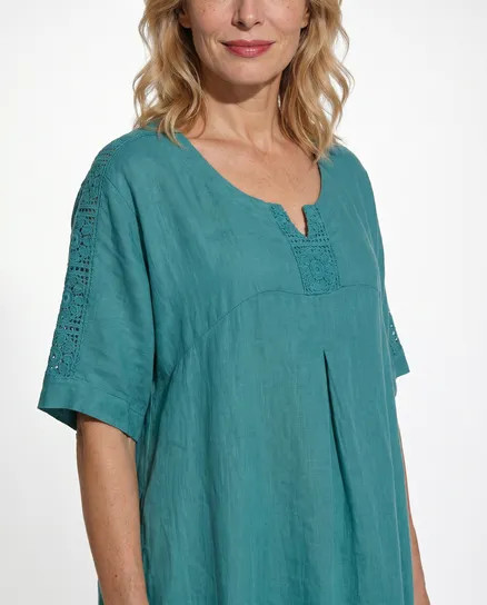 Leinenkleid mit Spitze in petrol von Puro Lino