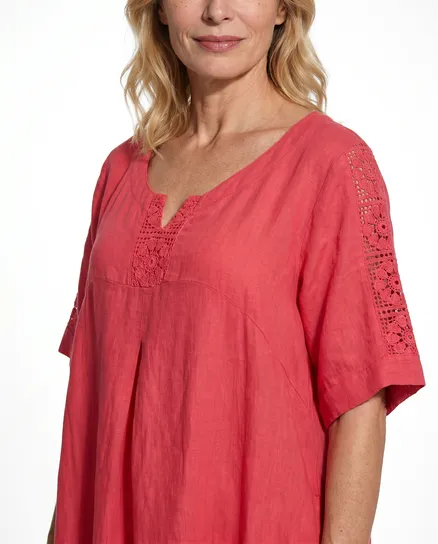 Leinenkleid mit Spitze in rot von Puro Lino