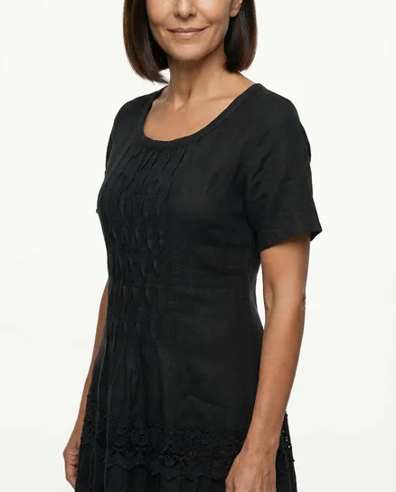 Leinenkleid mit Spitze in schwarz von RESTART