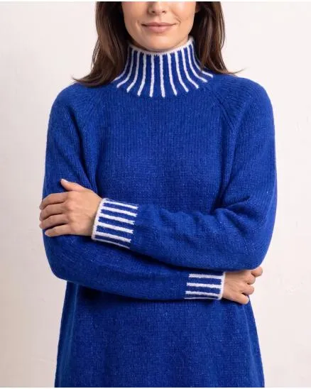 Longpullover mit Kontrastdetails in royalblau von Made in Italy