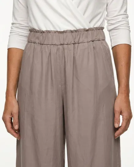 Marlenehose mit Seide in hellbraun von Style Touch