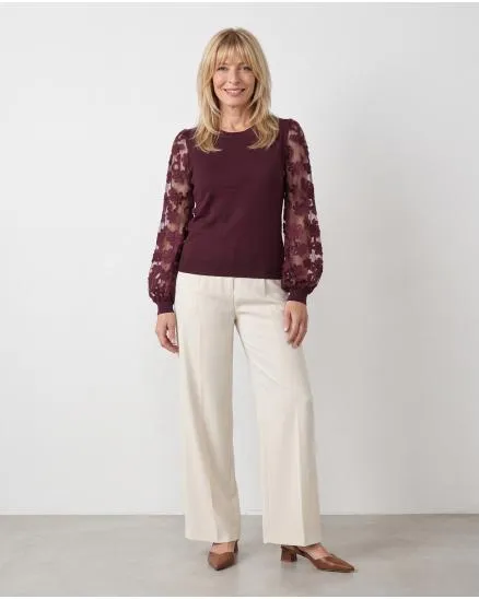 Pullover mit Bl�ten�rmeln in aubergine von Clara