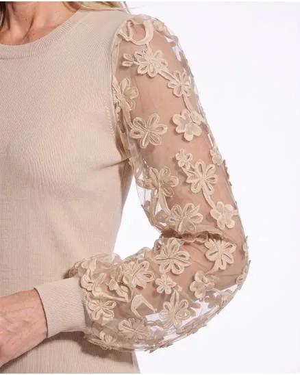 Pullover mit Bl�ten�rmeln in beige von Clara