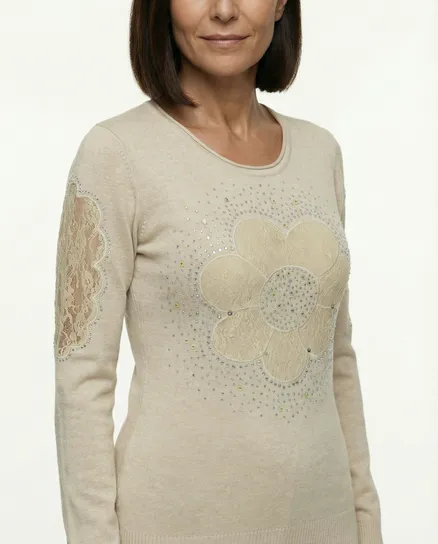Pullover mit Spitze in beige von Memory & Co