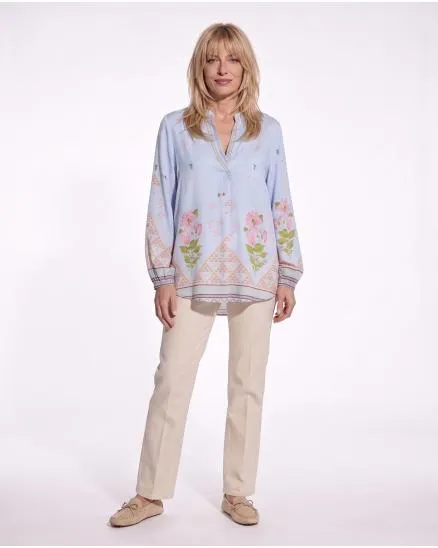 Satinbluse Floral in hellblau von Sarah