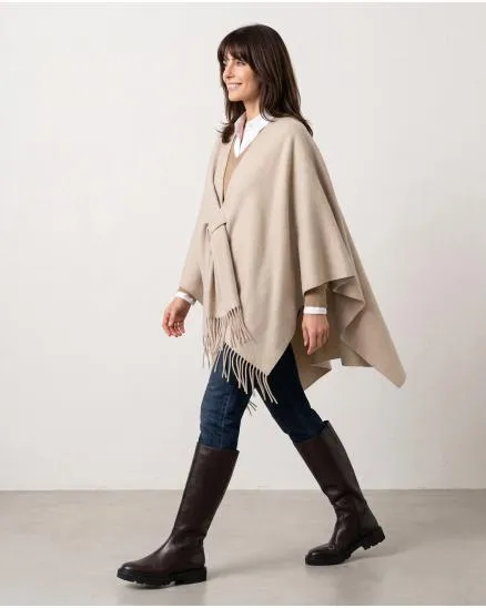Schultertuch mit Fransen in beige von Moda Italia