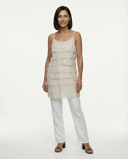 Seidentop mit Volant in beige von Spaziodonna