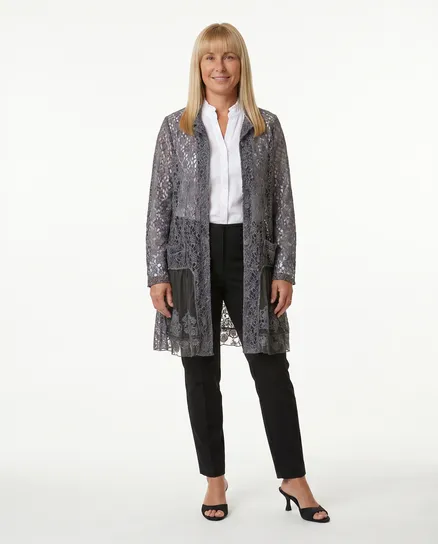 Spitzenjacke mit Seide in grau von Manga