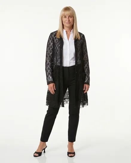 Spitzenjacke mit Seide in schwarz von Manga