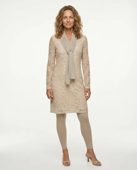 Spitzenkleid in beige von Montan