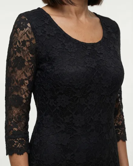 Spitzenkleid in schwarz von Ambra