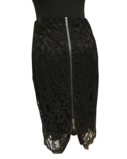 Rock aus Spitze in schwarz von Lady Lot Paris