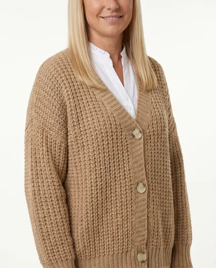 Strickjacke Grobstrick in camel von Made in Italy
