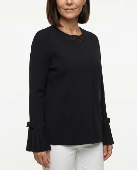 Strickjacke mit Plisseearm in schwarz von Spaziodonna
