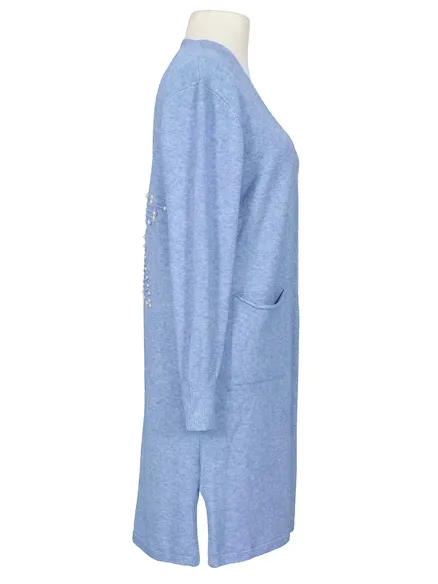 Strickjacke mit Stern in hellblau von M & V