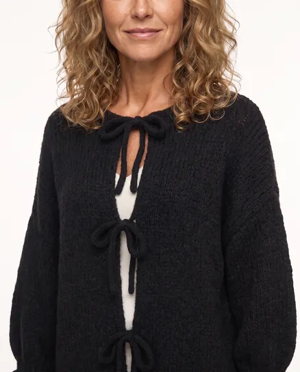 Strickjacke Oversize in schwarz von Made in Italy