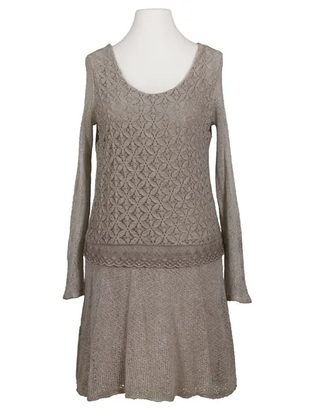 Strickkleid mit Spitze in taupe von Diana