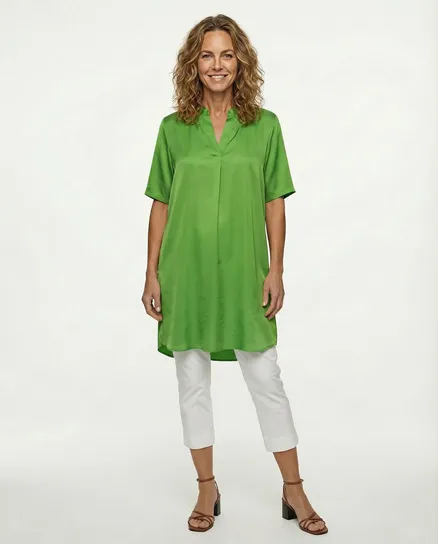 Tunika mit Seide in gr�n von New Collection