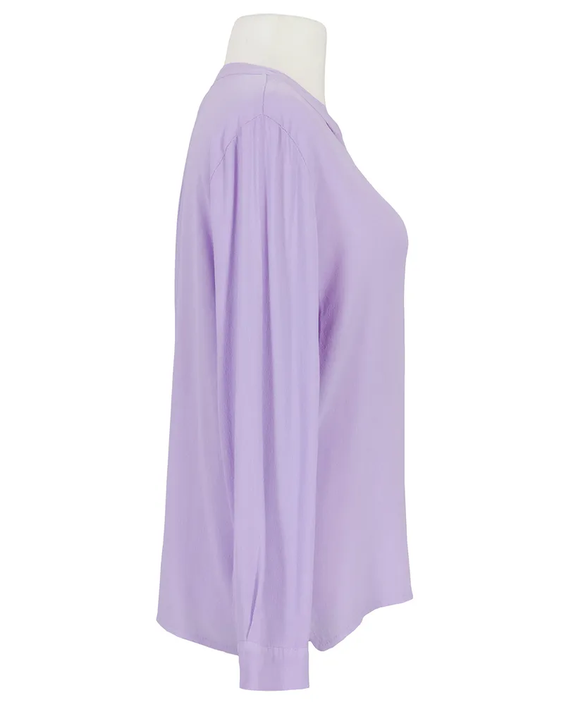 Bluse mit Stehkragen in  helllila von Made in Italy (Bild 2)