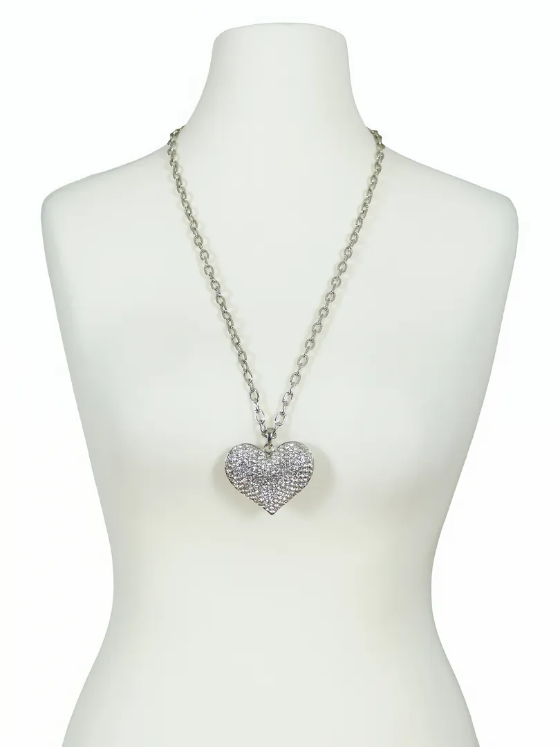 Gliederkette mit Herzanh�nger in Gliederkette mit Herzanh�nger von Fashion Jewelry