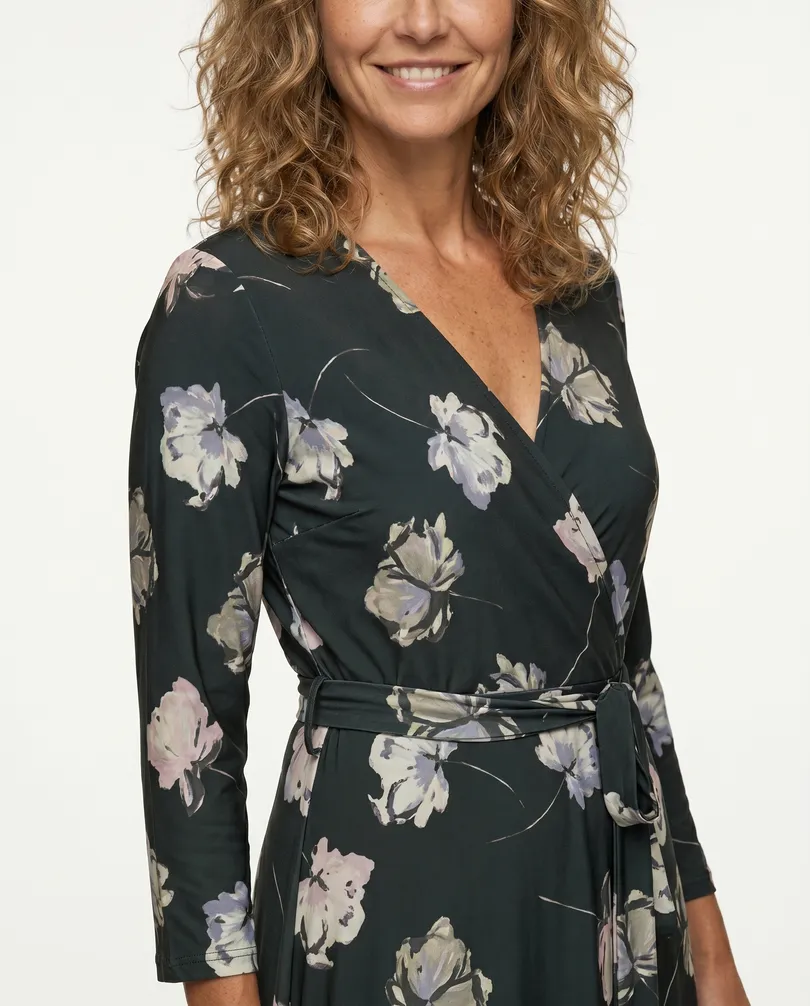 Jersey Maxikleid Wickeloptik in  oliv von Fifilles Paris (Bild 5)