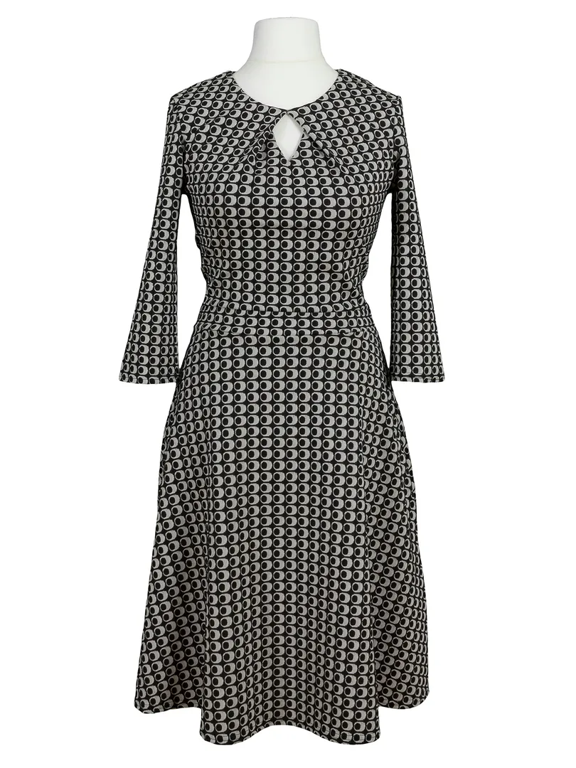 Jerseykleid in schwarz von Egerie Paris
