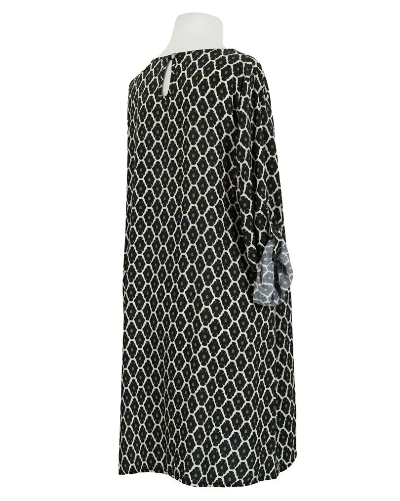 Kleid mit Blumen in  schwarz von Made in Italy (Bild 3)